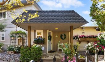 720 Sky Mountain Ln, Alpine, CA 91901