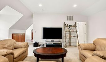 56 Oak Dr, Bedford, NH 03110