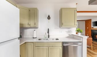 475 KING St 13A, Basye, VA 22810