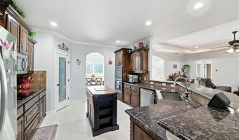 150 Ellis Spring Dr, Weatherford, TX 76085