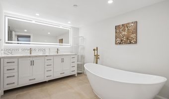 19707 Turnberry Way 12L, Aventura, FL 33180