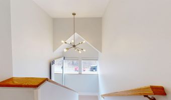 106 E Redrock Dr, Burlington, VT 05401