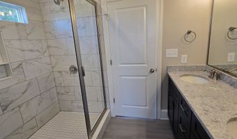 793 Fairway Rd, Ayden, NC 28513