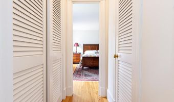 379 Bay View Dr, Bar Harbor, ME 04609