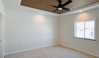 921 Willet St, Aberdeen, SD 57401