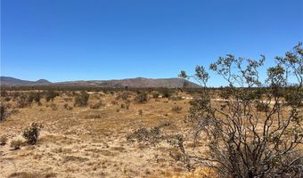 1 Del Oro Rd, Apple Valley, CA 92308