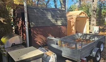 13 Newberry Ln, Hopkinton, RI 02832