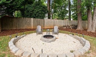 3931 Belshire Ln, Charlotte, NC 28205