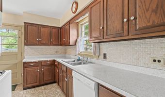 216 S Michigan Ave, Addison, IL 60101