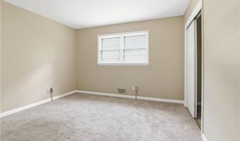 6735 Marlborough Cir S, Atlanta, GA 30349