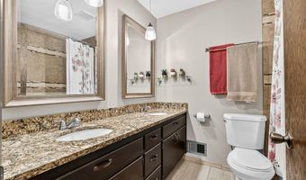 441 Walnut Ln, Apple Valley, MN 55124