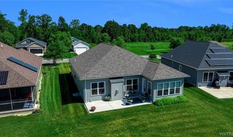 22 Deer View Dr, Akron, NY 14001