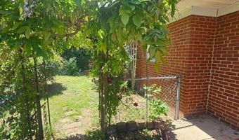 2711 GROVETON St, Alexandria, VA 22306