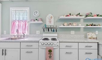 1312 Oneonta Cut-Off Rd, Albertville, AL 35950