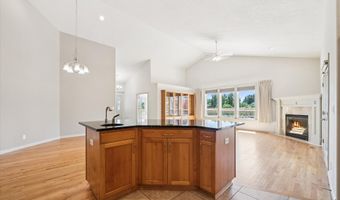20707 YUKON St, Aurora, OR 97002