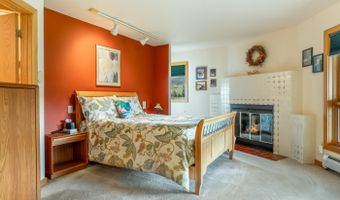 601 Deer Blvd B, Avon, CO 81620