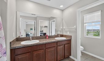 5119 WHITE CHICORY Dr, Apollo Beach, FL 33572