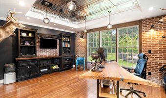 6 SLEEPY HOLLOW Ct, Allentown, NJ 08501