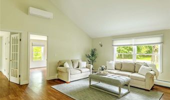 278 Sowams Rd, Barrington, RI 02806