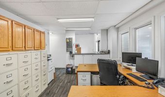 1567 Hammond St, Bangor, ME 04401