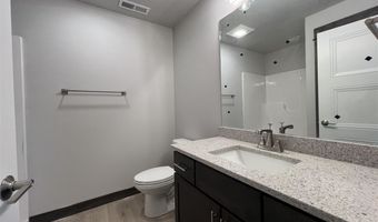 1232 Berkshire Ln, North Liberty, IA 52317