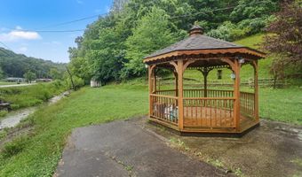 11 Birch Hollow Rd, Barboursville, WV 25504