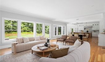 105 Princess Pine Dr, East Greenwich, RI 02818