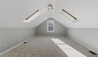 18 Holbrook Rd, Bedford, NH 03110