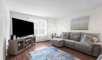 117 E Windswept Dr, Amsterdam, NY 12010
