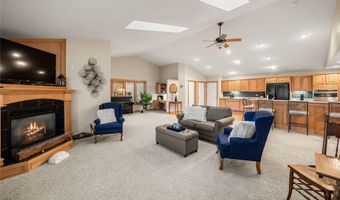 1108 NW Waterfront Dr, Ankeny, IA 50023