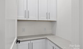 324 Avery Trail Dr 26, Arden, NC 28704