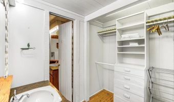 16 Kilroy Rd, Andover, NJ 07860
