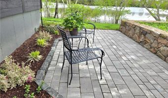 17 Jamaica Way, North Kingstown, RI 02852