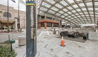 642 15TH St S 2, Arlington, VA 22202