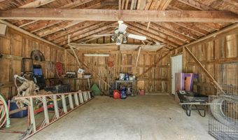 180 Lynn Ln, Big Sandy, TN 38221