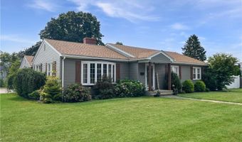 30 Alvin St, Warwick, RI 02886