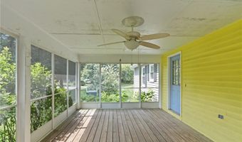 13 Sunnyside Dr, Cumberland, RI 02864