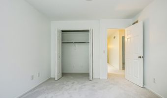 3999 Edmonton Ct, Ann Arbor, MI 48103