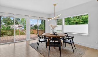 34 Howard Ave, Branford, CT 06405