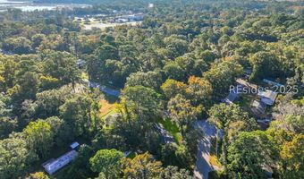 137 Winsor Rd, Beaufort, SC 29906