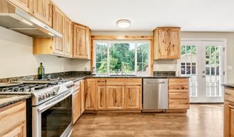 41800 MADRONE St, Springfield, OR 97478