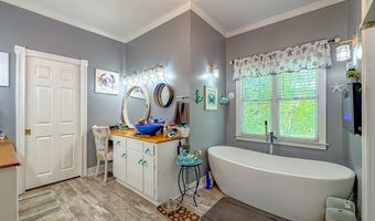 2107 Hughes St, Bainbridge, GA 39819