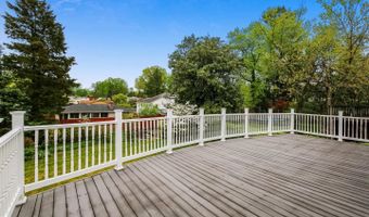 5813 MIDHILL St, Bethesda, MD 20817