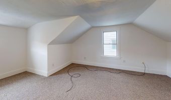 202 Bell Ave, Altoona, PA 16602