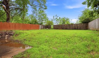 826 Yorkshire Rd, Anderson, IN 46012
