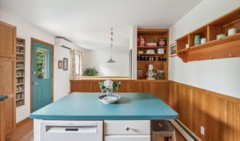 213 Pleasant Ave, Burlington, VT 05408