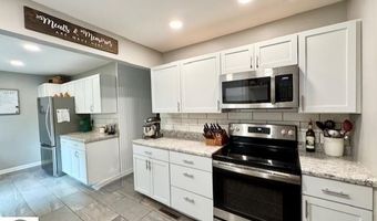 214 Philadelphia Ave, Alma, MI 48801