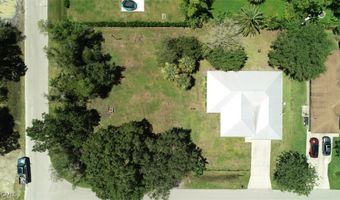 2400 Leavitt Rd, Alva, FL 33920