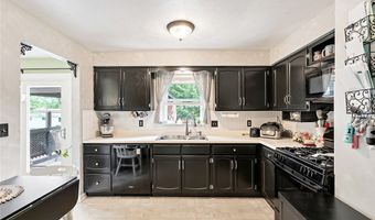 4633 Barrington Dr, Austintown, OH 44515
