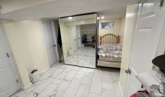 125 Garden Dr, Bridgeport, CT 06606